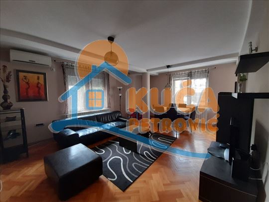 Izdaje se troiposoban stan u porodičnoj kući, 95m2