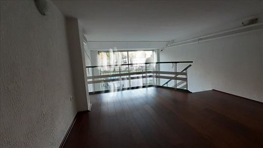 Izdaje se ulični lokal 48m2 – Bulevar kneza Miloša