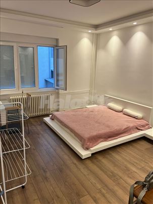 Jednosoban stan strogi centar