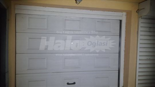 Kosančić Ivana 19 uknjižena garaža 18m2