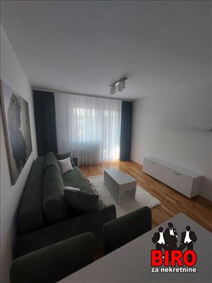 ~~~ LEP dvosoban stan u Petrovaradinu ~~~