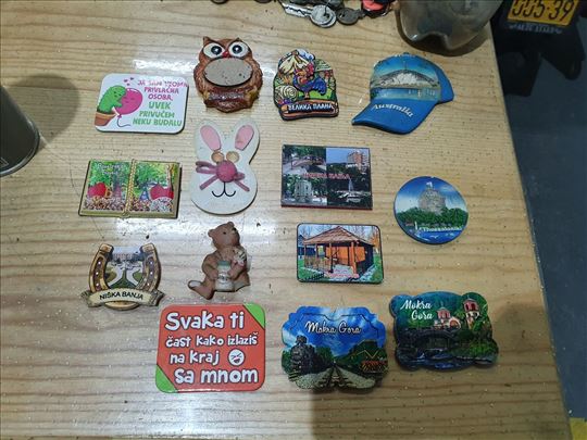 Magneti za frizider sve za 2500