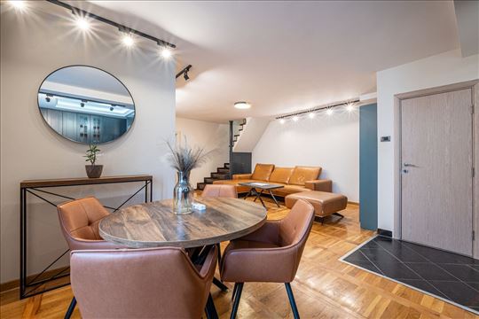 Odličan troiposoban stan,Pašino brdo,Voždovac