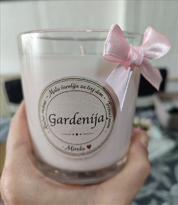 Ručno rađena mirisna sveća od soja-kokos voska