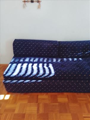 Trosed na razvlačenje moguc prevoz 