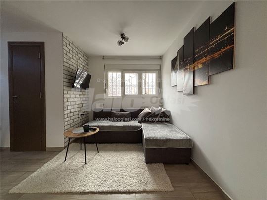 Voždovac|Parking|Niske režije|Moderan|32m²