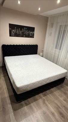 Bračni krevet 180x200 sa boksom i dušekom