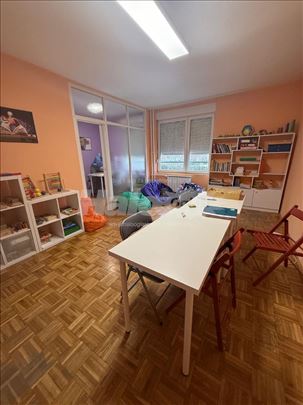 Dvosoban stan - Radnička, 64,5 m2