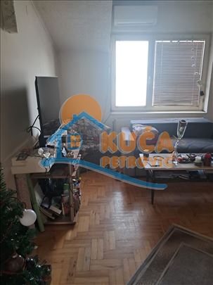 Izdaje se stan kod Doma zdravlja