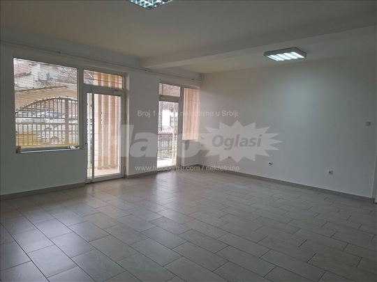 Izdajem lokal 90kvm u M.m.lugu 