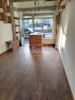 Izdajem Lokal u Centru Kraljeva 24m2