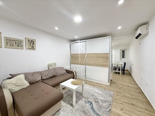 Kopitareva gradina, kompletno namešten stan ID#139