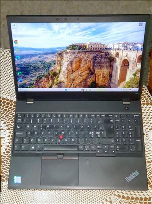 Lenovo Thinkpad T580 core i7 8550u 16/512gb 4K UHD