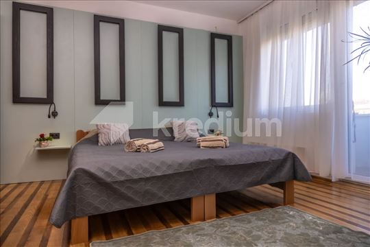 Lička - 01 - Savski Venac