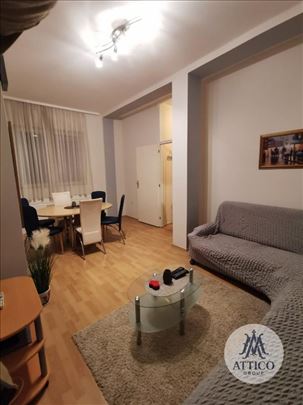 Odličan stan u Ćirpanovoj ulici