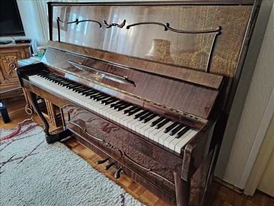 Pianino Zaria sa 3 pedale