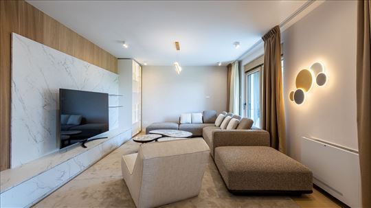 Retko u ponudi - Južni Bulevar