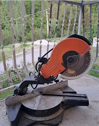 Ugaona čeona testera