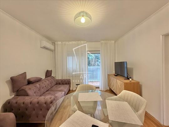 Vračar, 2.5 stan ,terasa 15 m2 ID#13994