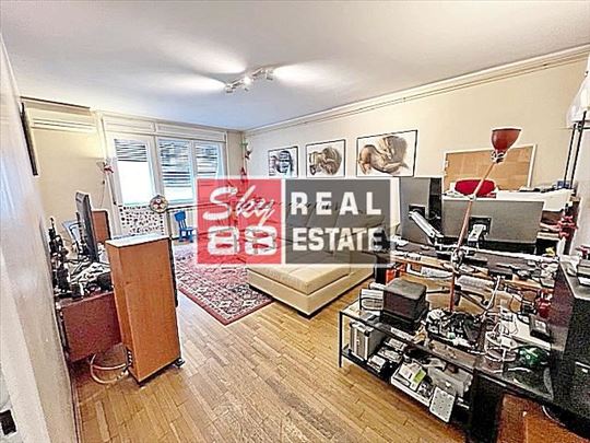 2,5 Vracar , blizina Vuka , Kalenica , stan odlicn