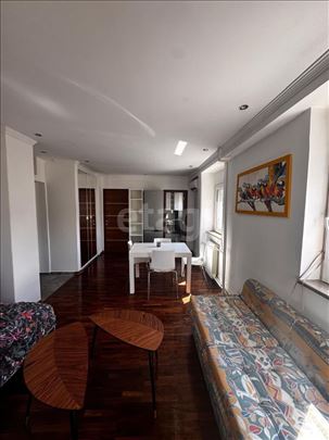 2-soban stan od 40 m2 u srcu Dorćola