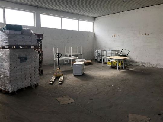 Zemun-Batajnica,magacin 410m2