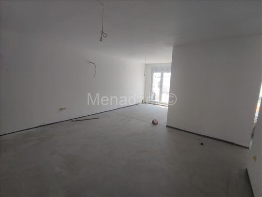 Cerak 2.5 55m2 + terasa od 65m2