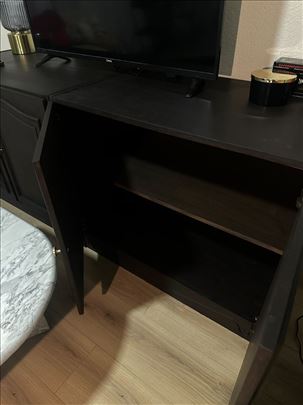 Dve tamno braon komode