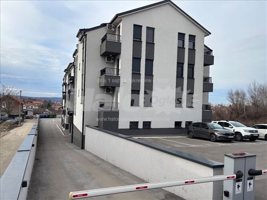 Farmaceutski,novogradnja,opremljen,parkingom