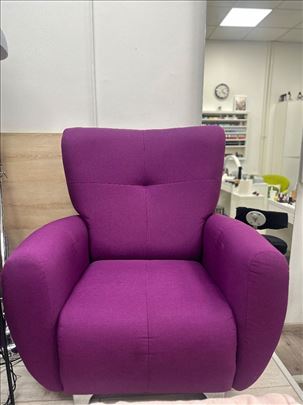 Fotelja na prodaju kao nova! 