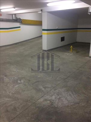 Izdaje se garažno mesto,Carigradska,  ID 1601