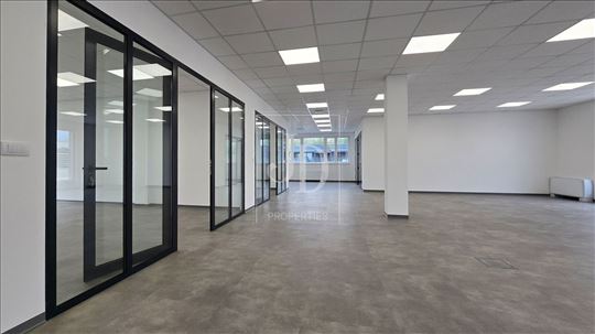 Izdaje se poslovni prostor,Novi Beograd