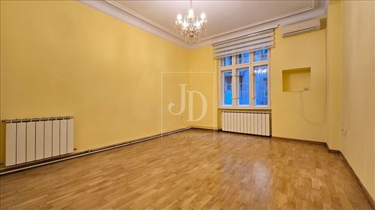 Izdaje se poslovni prostor Terazije