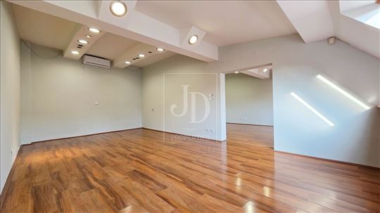 Izdaje se poslovni prostor, Zemun centar