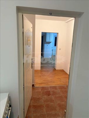 Izdajem polunamesten 2.0 stan Obrenovac