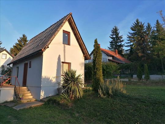 Jarmenovci - Rudnik. Retko u ponudi!