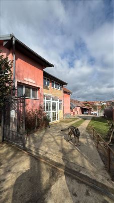 Kuca, Kaluđerica, 5+ petosobna, 130 m²