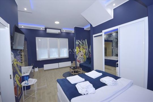 Luks nekretnina blizu Vukovog spomenika i Djeram p