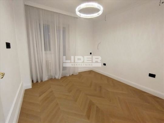 Lux, dvosoban stan sa terasom, 43m2 ID#135369