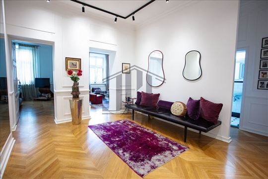 Lux stan za prodaju Knez Mihailova 88 m2