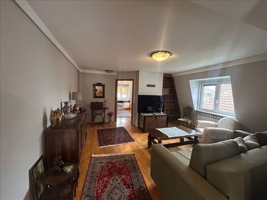 Neimar, Vračar, kompletno opremljen 3.0 stan sa pa