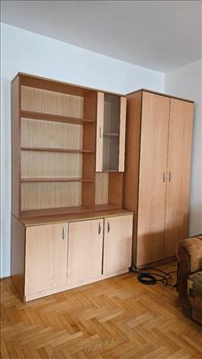 Odlično očuvan plakar,4 dela ,ukupno 3m