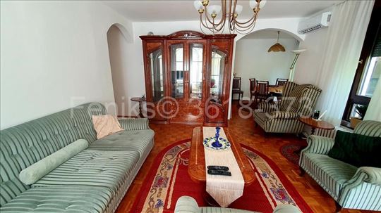 Stan za izdavanje, Dedinje, 67m2