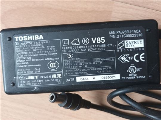   Toshiba ADP-60RH A AC adapter