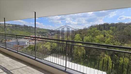 Uknjižen stan za prodaju, Rakovica 69 m2