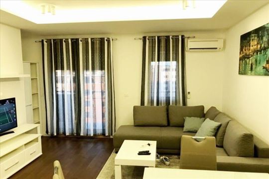 A blok, novogradnja, komforan, garaža, ID 25341