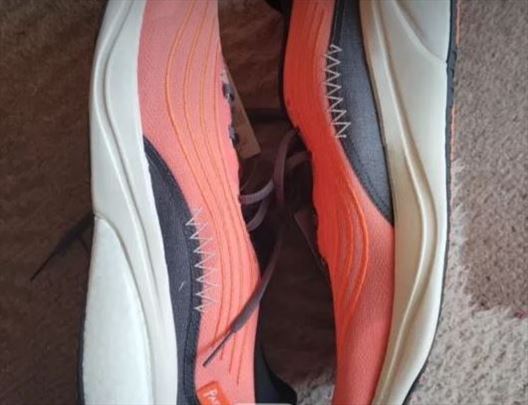 Adidas supernova 2 x parley vel. 47 1/3 (30,5cm)