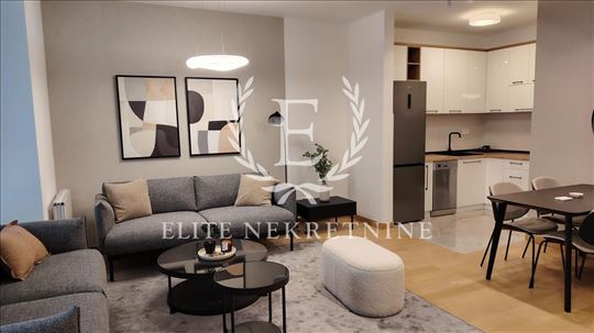 Cetvorosoban lux stan,garaza,novogradnja