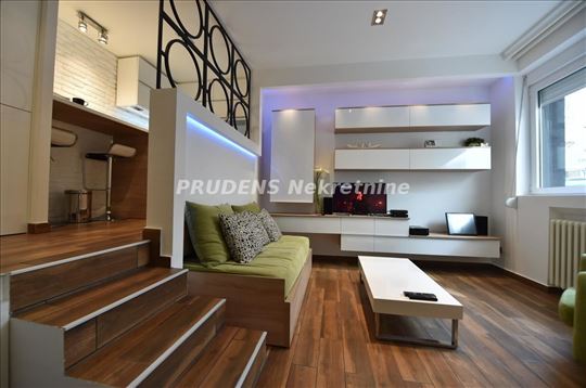 Dizajnerski sređen stan, 1.0, Dorćol