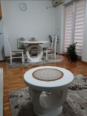 Izdaje se stan na Vracaru, Ul Juzni Bulevar